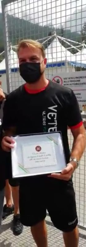 Mister Zanetti del Venezia premiato con le nostre creazioni.